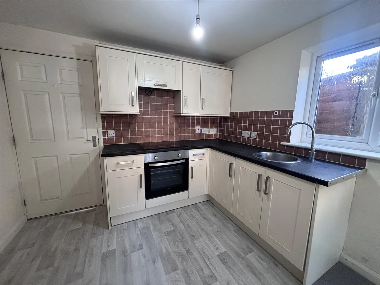 Highland Road, Aldershot, Hampshire, GU12 4SD, photo 3