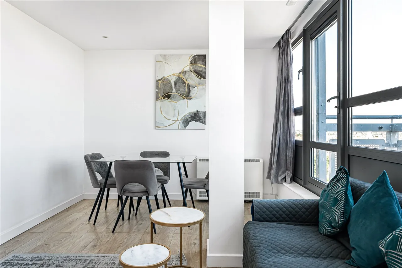 New Park Road, London, SW2, photo 11