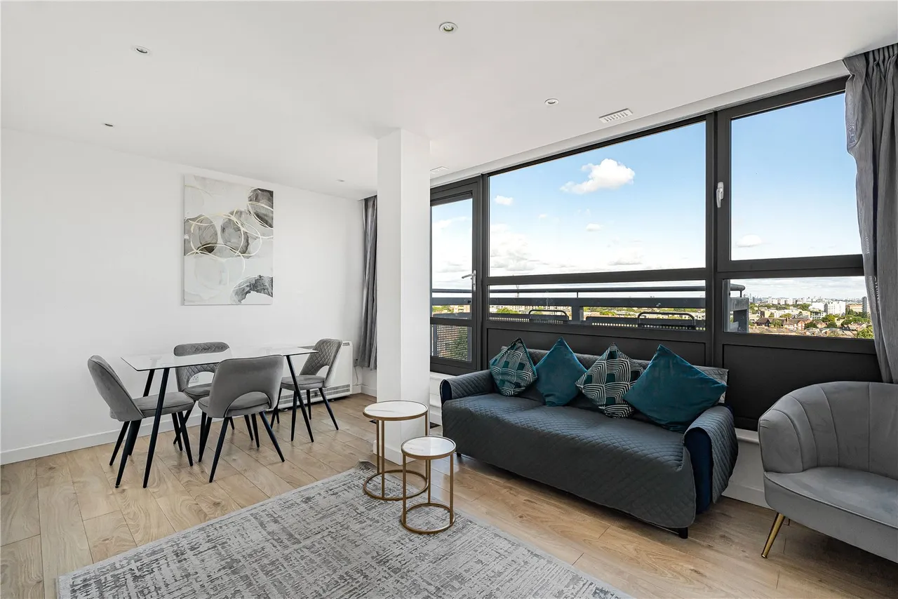 New Park Road, London, SW2, photo 9