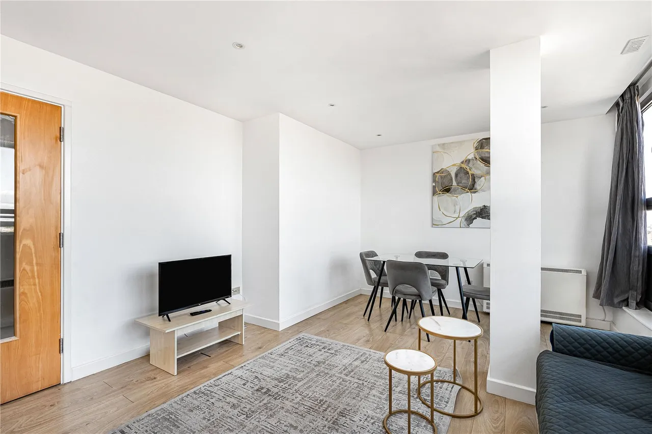 New Park Road, London, SW2, photo 14