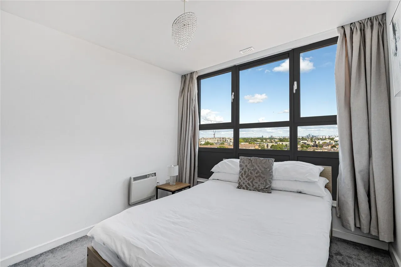 New Park Road, London, SW2, photo 12