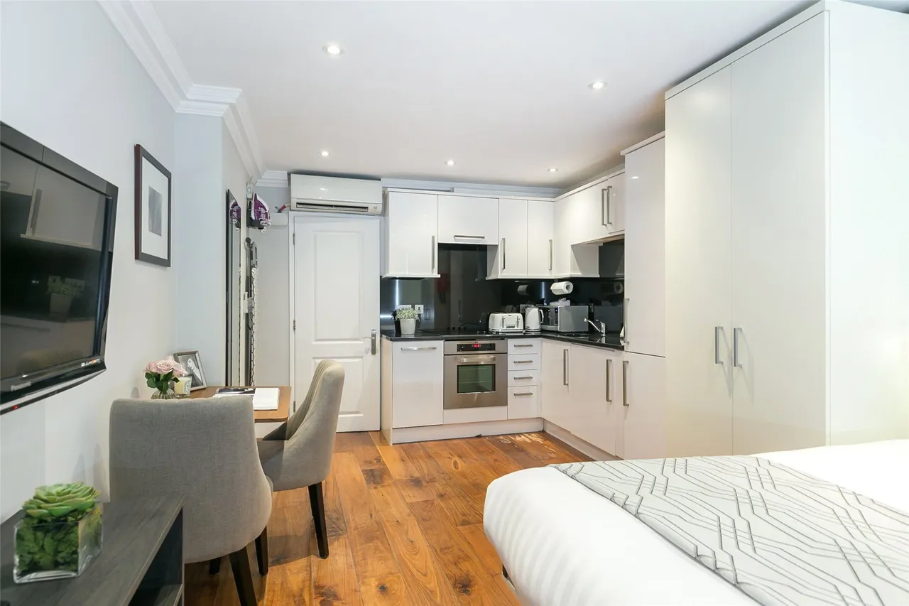 Gloucester Terrace, London, W2, photo 10