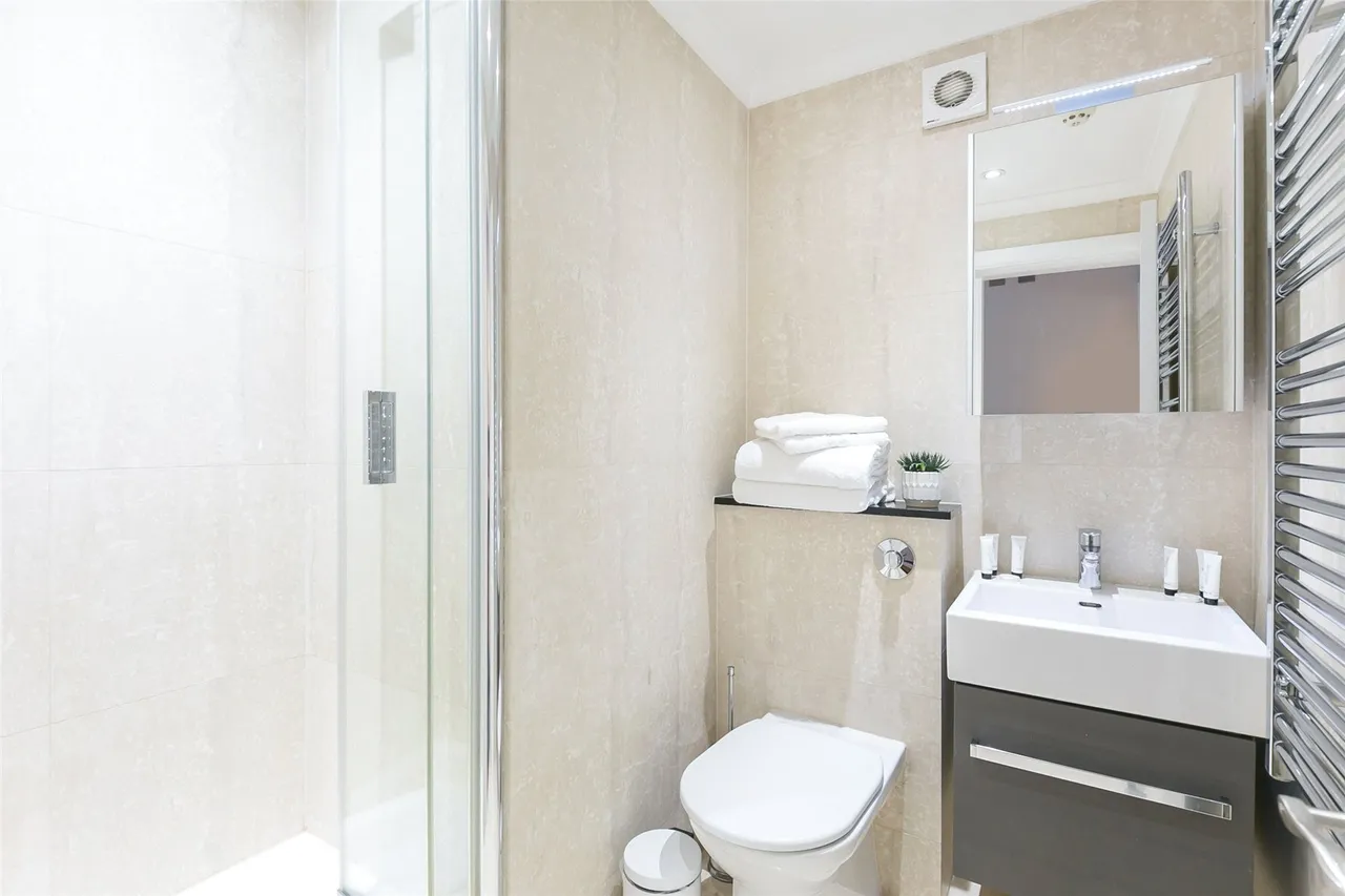 Gloucester Terrace, London, W2, photo 13