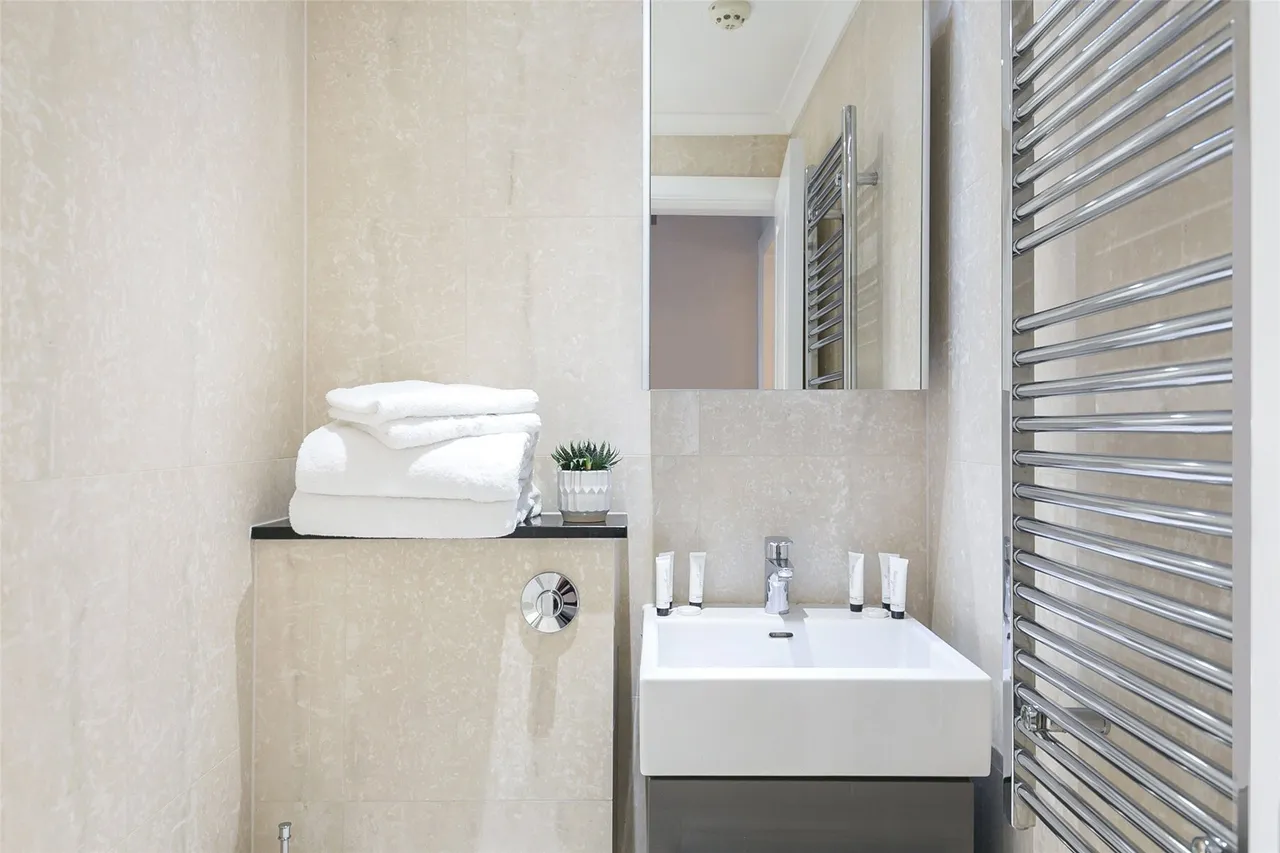 Gloucester Terrace, London, W2, photo 14