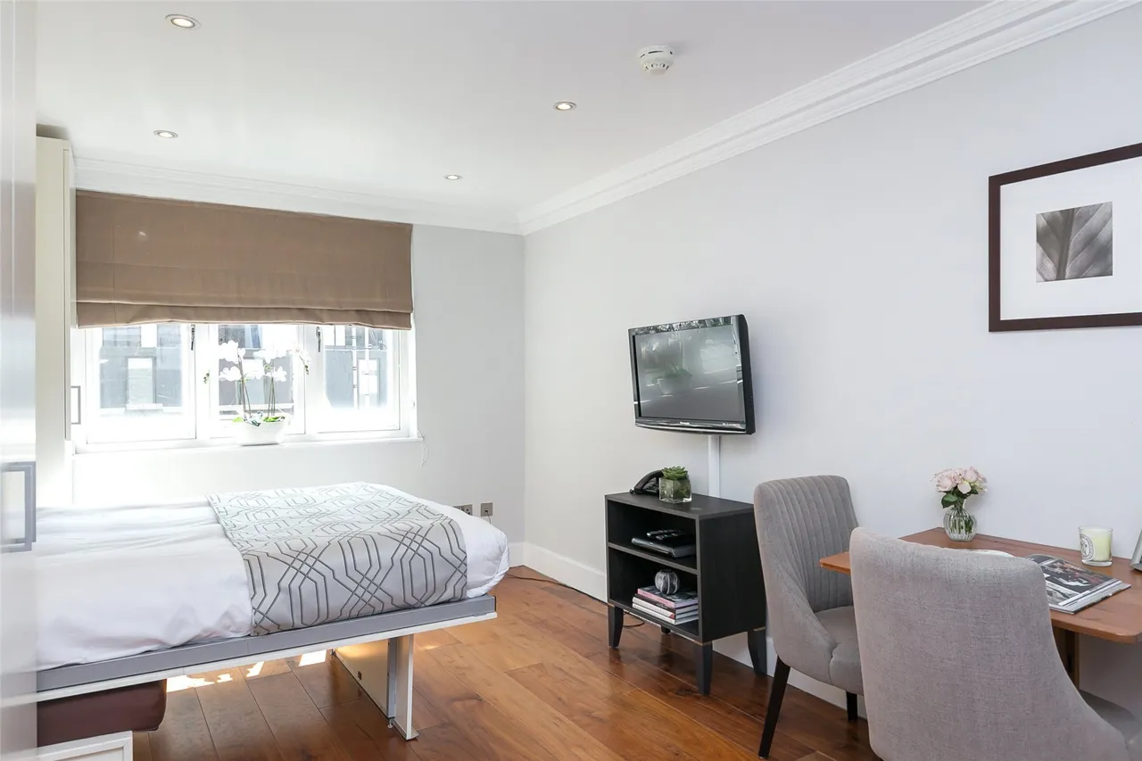 Gloucester Terrace, London, W2, photo 4