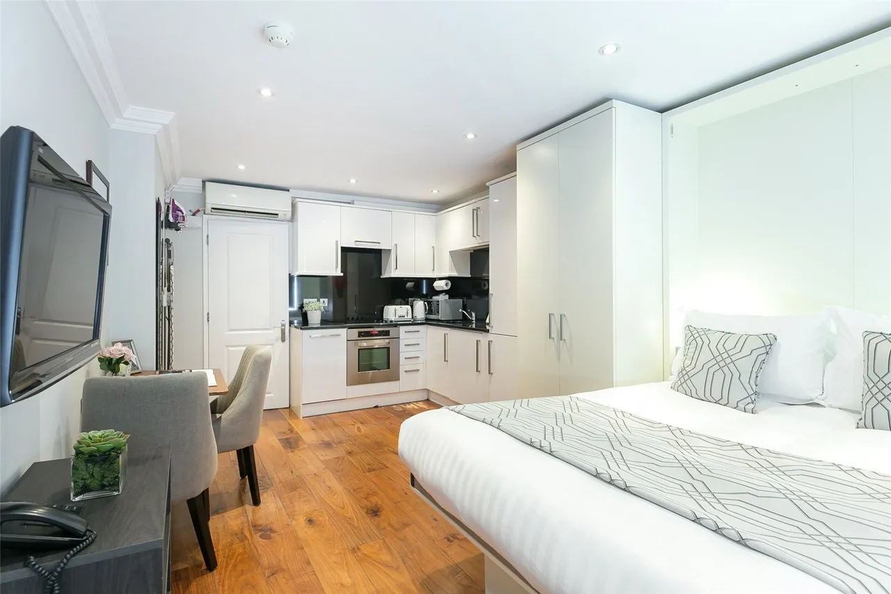 Gloucester Terrace, London, W2, photo 8