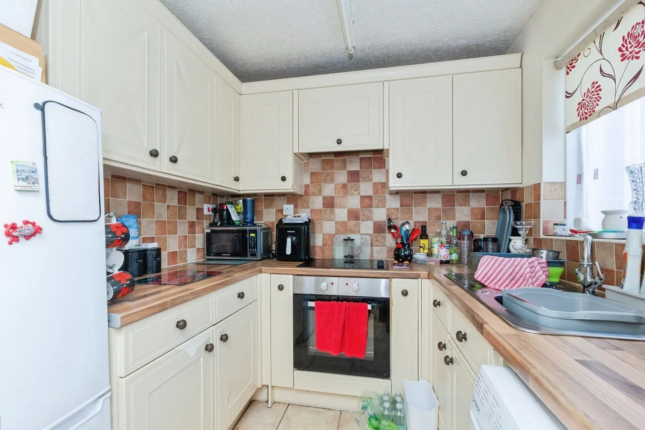 Laithwaite Close, Leicester, LE4, photo 13