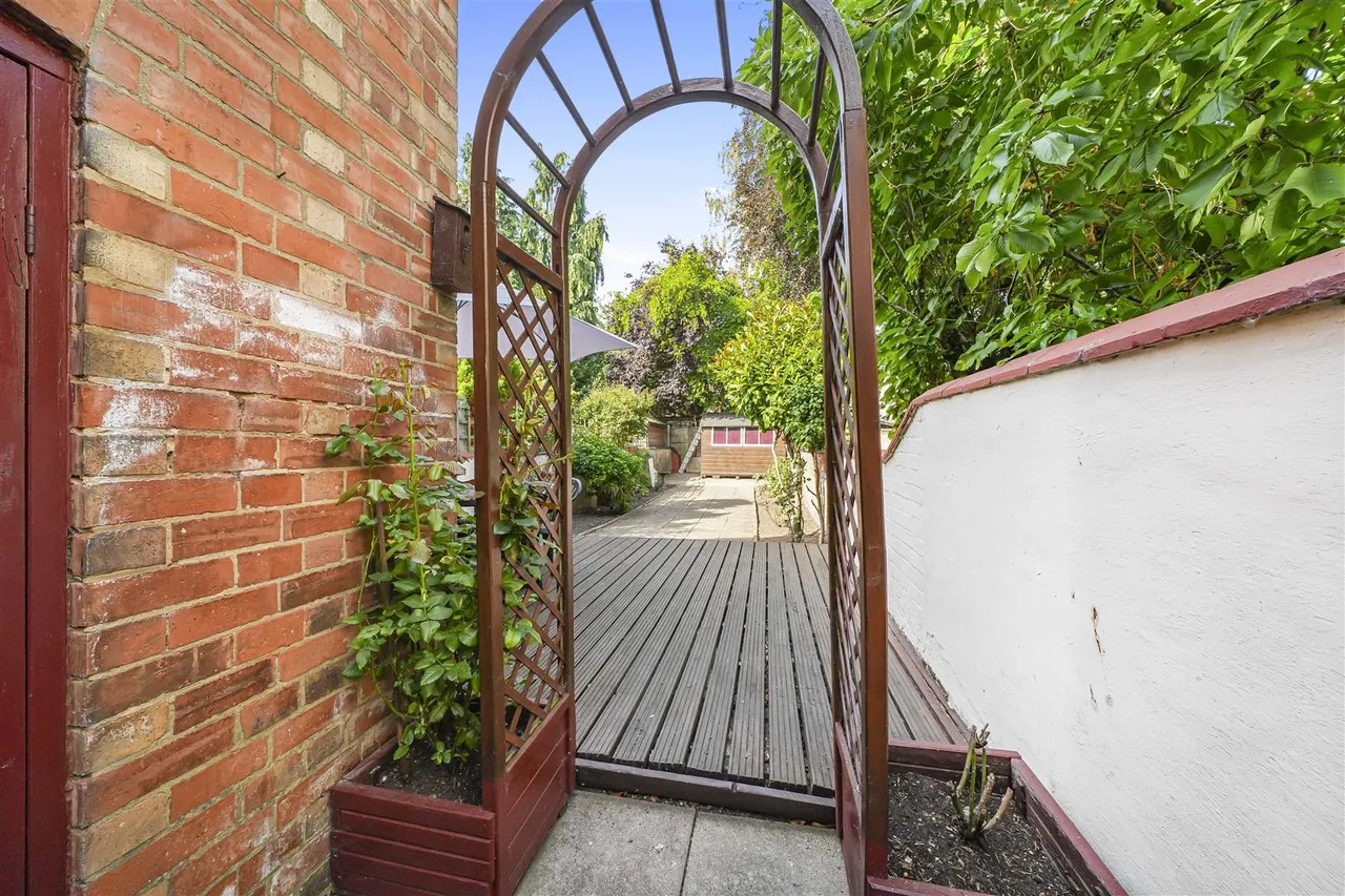 Albert Promenade, Loughborough, photo 17