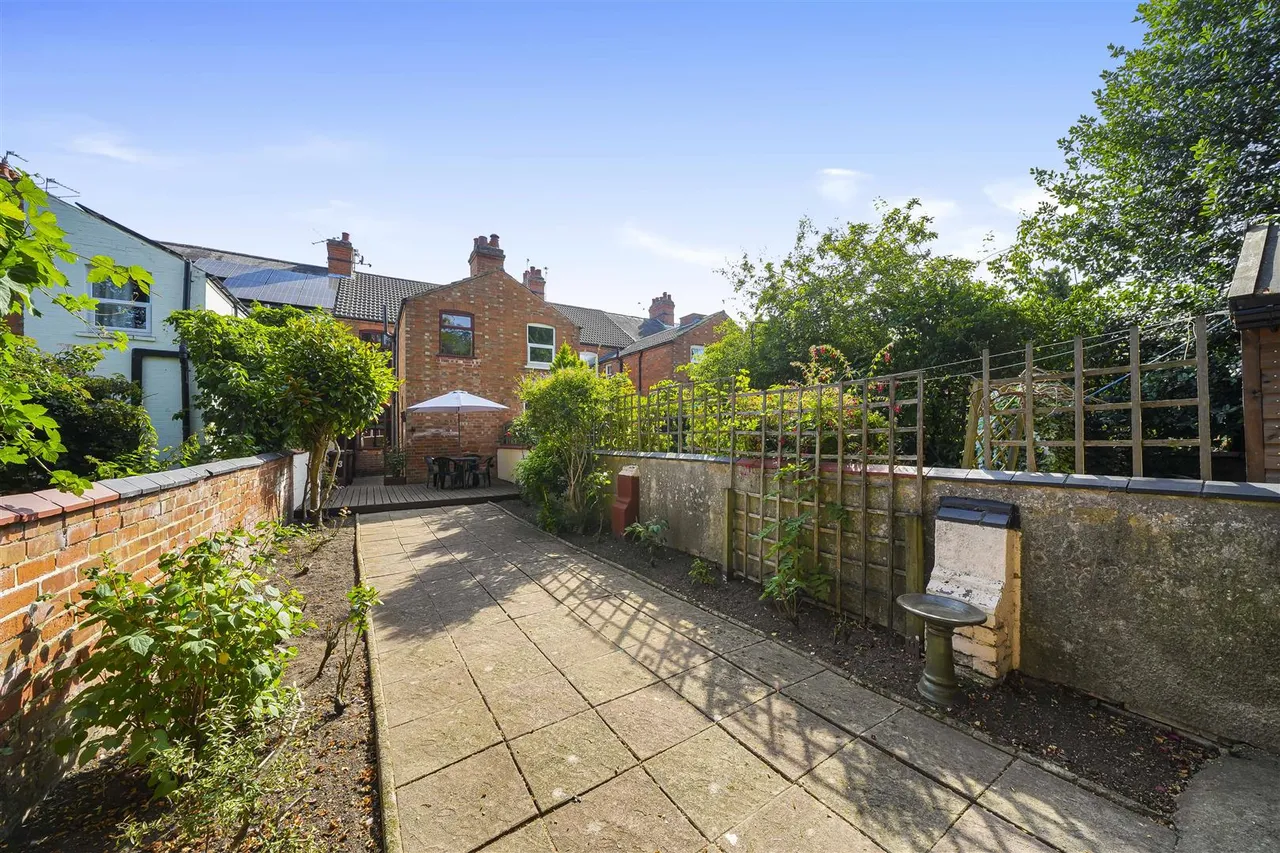 Albert Promenade, Loughborough, photo 15