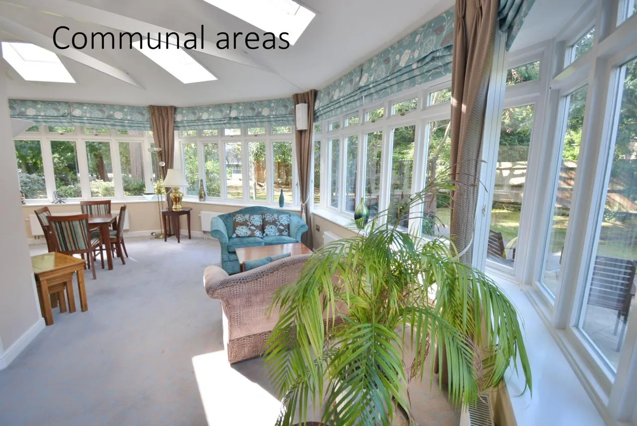 Melton Court, BH13, photo 16