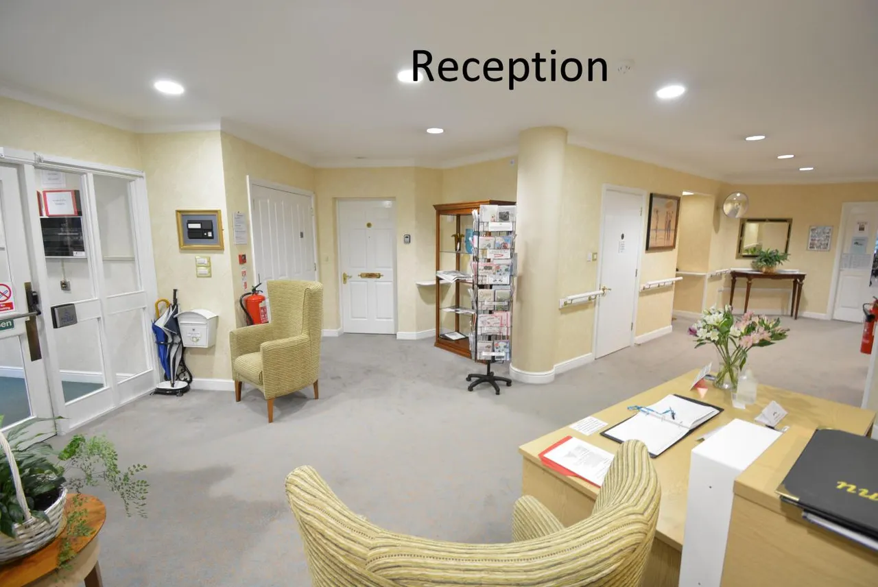 Melton Court, BH13, photo 14