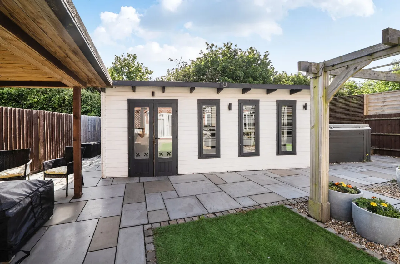 Maple Drive, Bracklesham Bay, PO20, photo 22