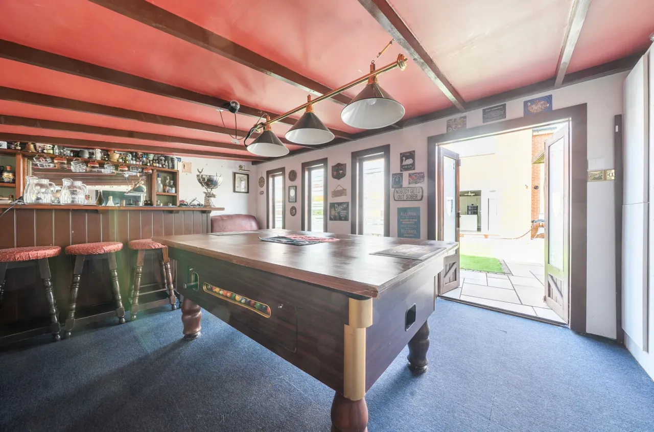 Maple Drive, Bracklesham Bay, PO20, photo 23