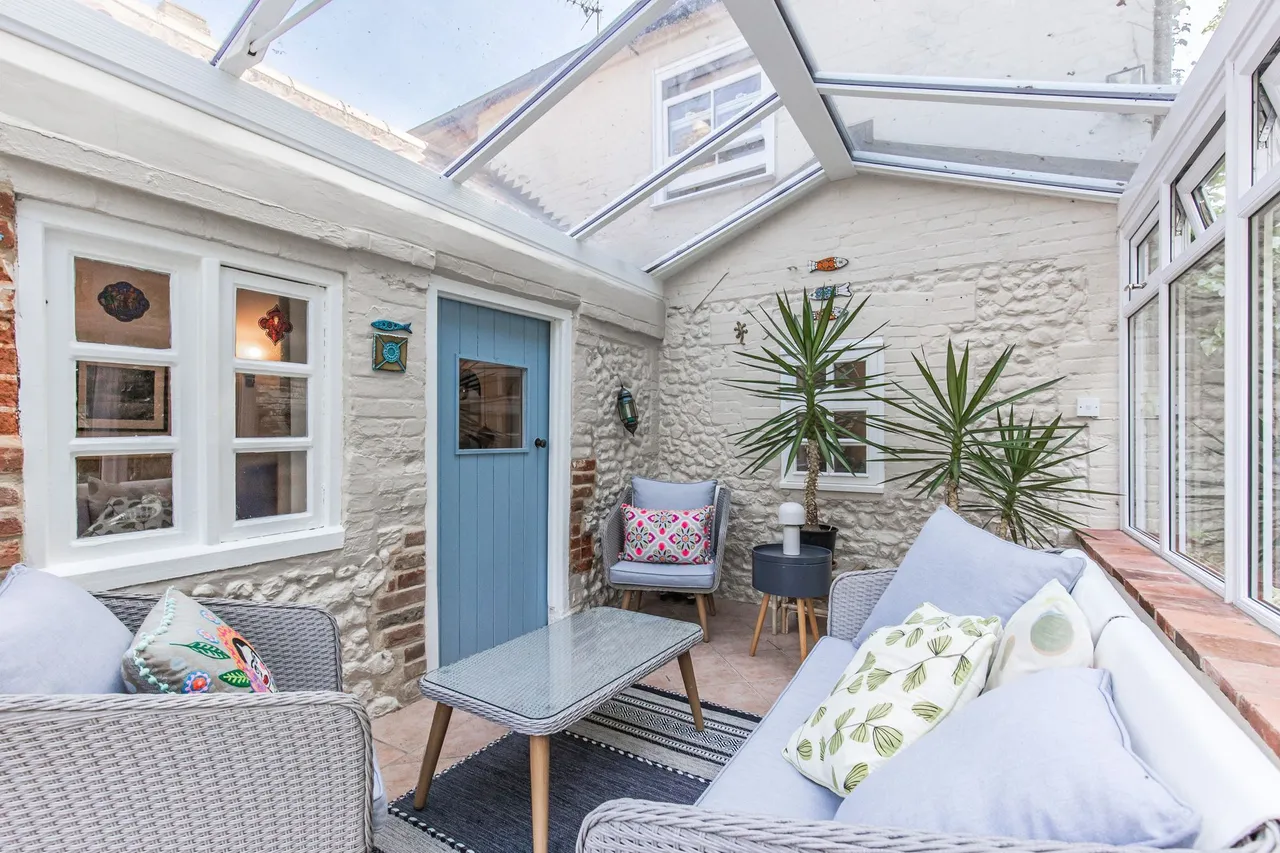 Charming Two Bedroom Cottage in Docking, photo 10