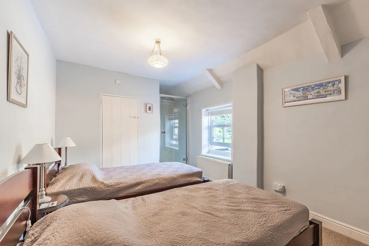 Charming Two Bedroom Cottage in Docking, photo 14