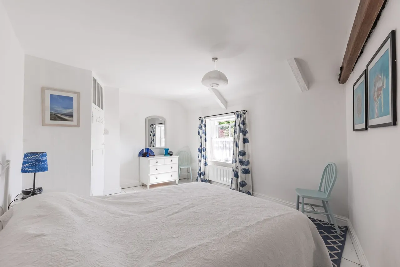 Charming Two Bedroom Cottage in Docking, photo 12