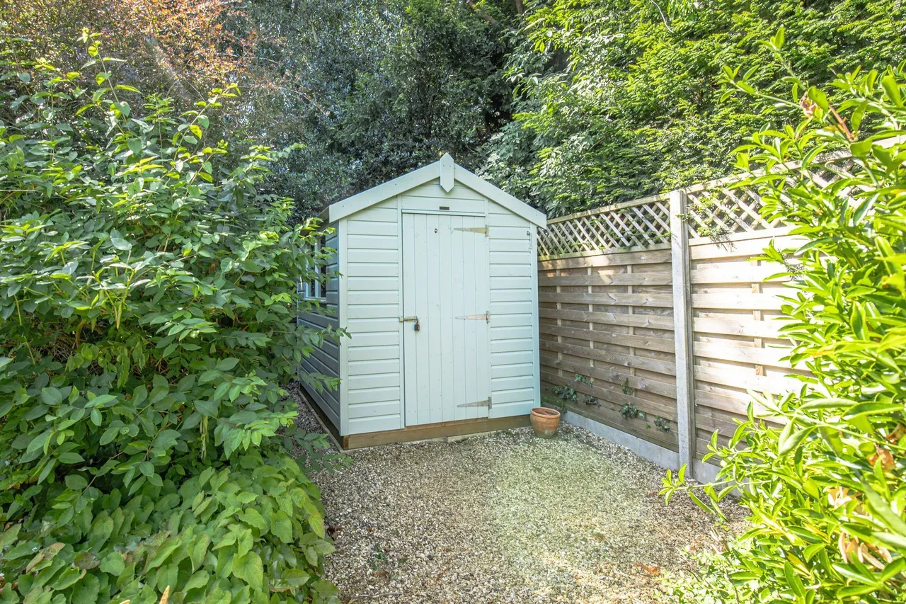 Charming Two Bedroom Cottage in Docking, photo 17