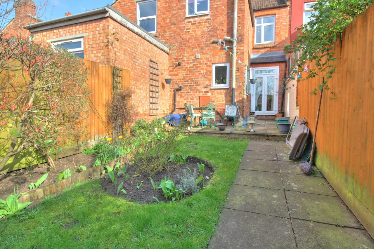 Leslie Road, Northampton, NN2, photo 23
