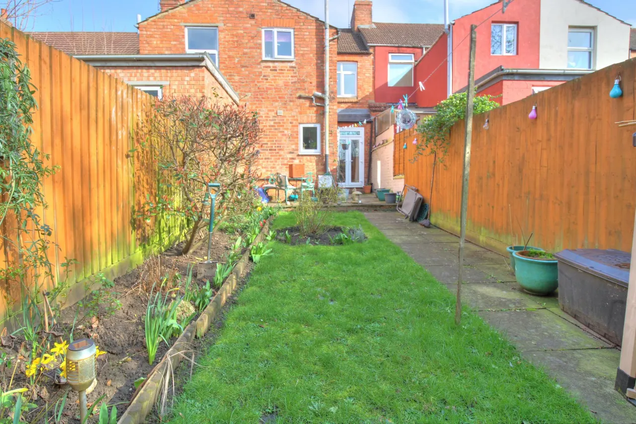Leslie Road, Northampton, NN2, photo 4