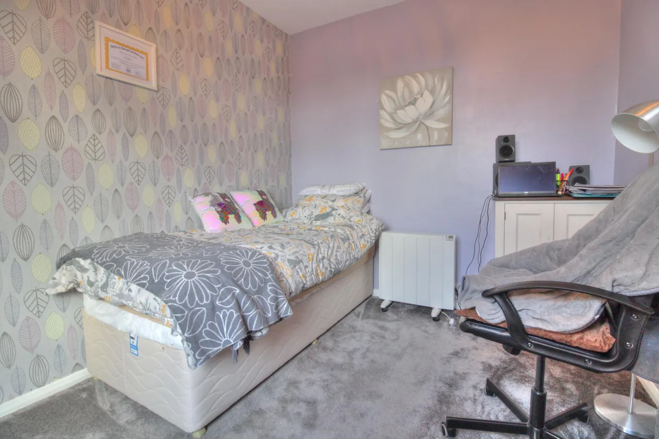 Leslie Road, Northampton, NN2, photo 18