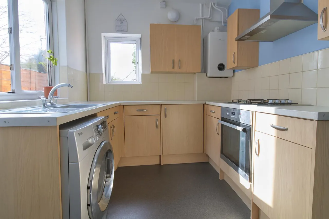 Leslie Road, Northampton, NN2, photo 15