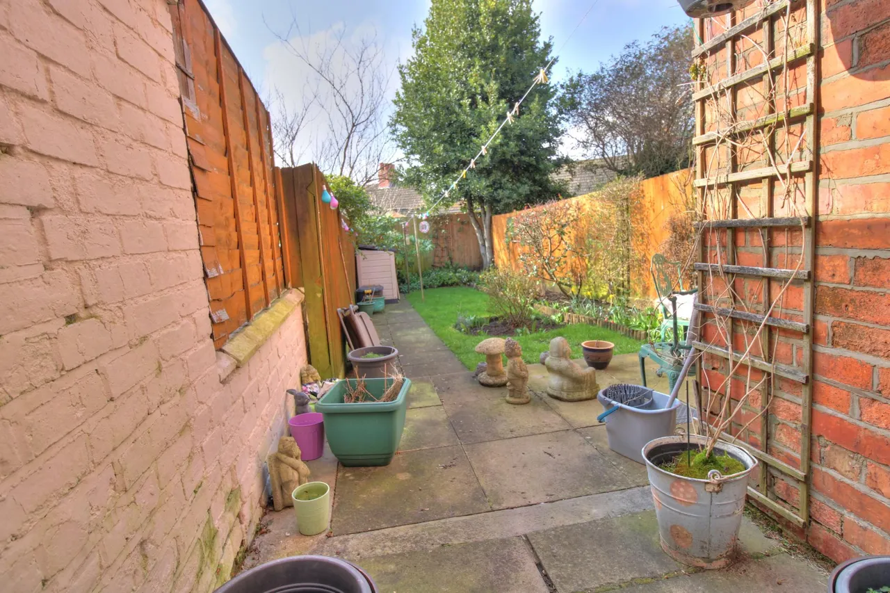 Leslie Road, Northampton, NN2, photo 21