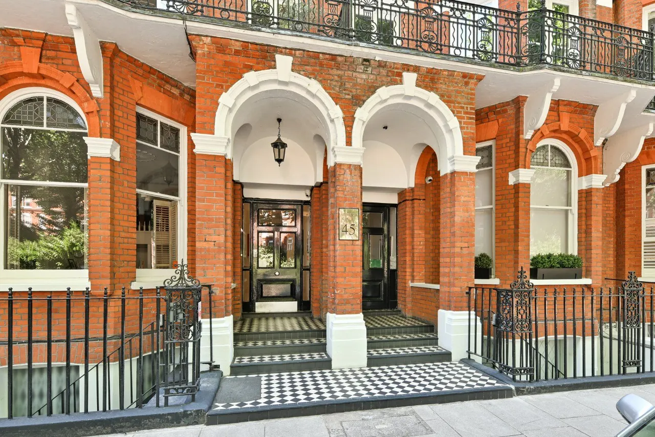 Barkston Gardens, Earl's Court, London, SW5 0ES, photo 9