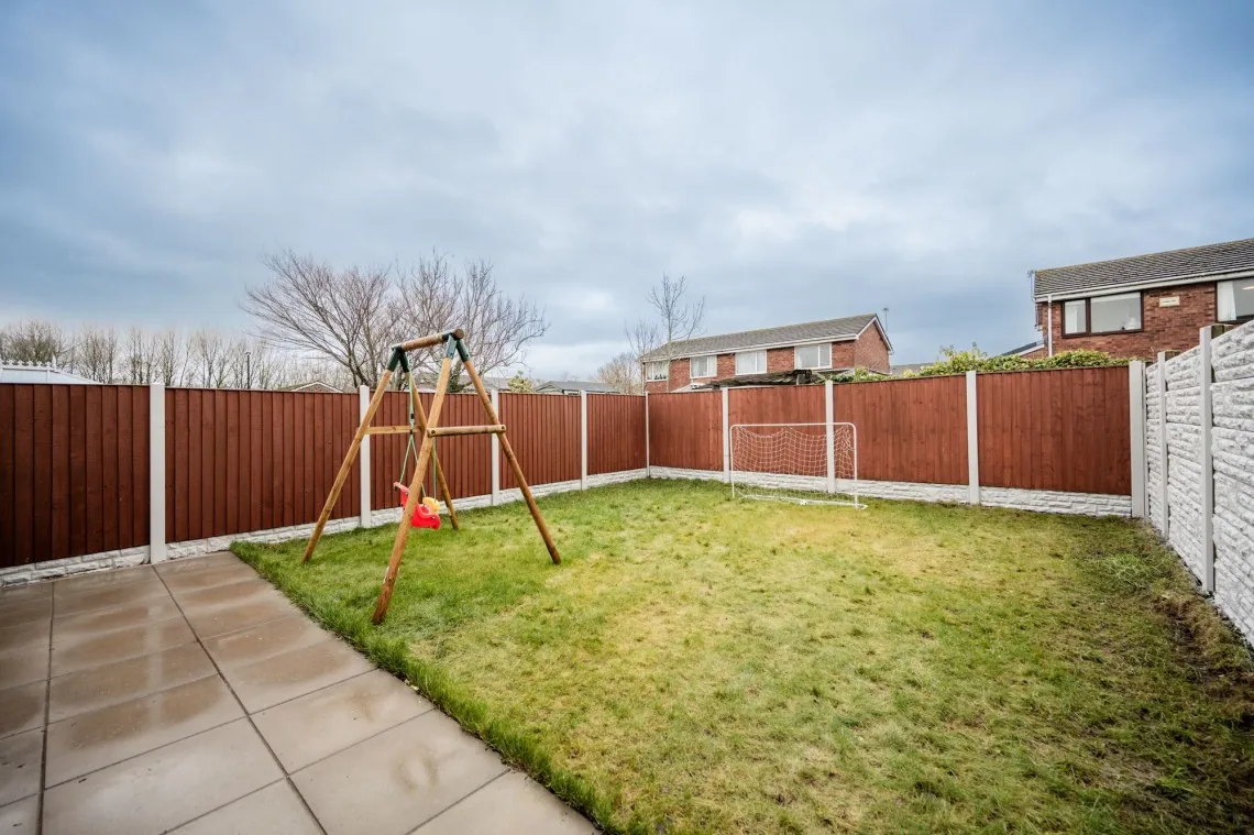 Turnberry, Skelmersdale, WN8, photo 5