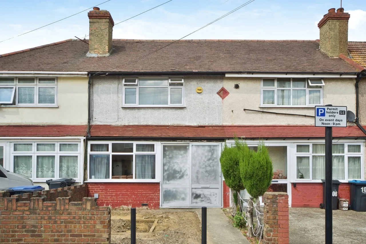 Leyburn Road, London, N18, photo 21