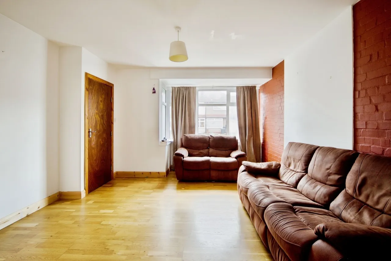 Leyburn Road, London, N18, photo 2