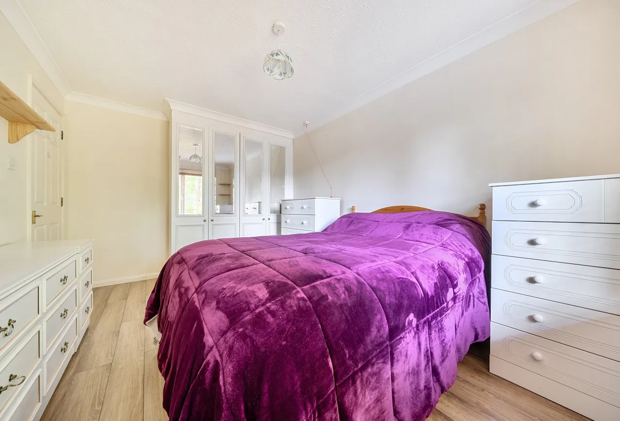 Reigate Hill, Reigate, RH2 9NF, photo 17