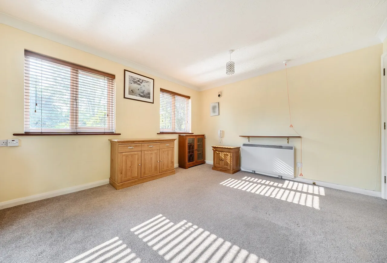 Reigate Hill, Reigate, RH2 9NF, photo 11