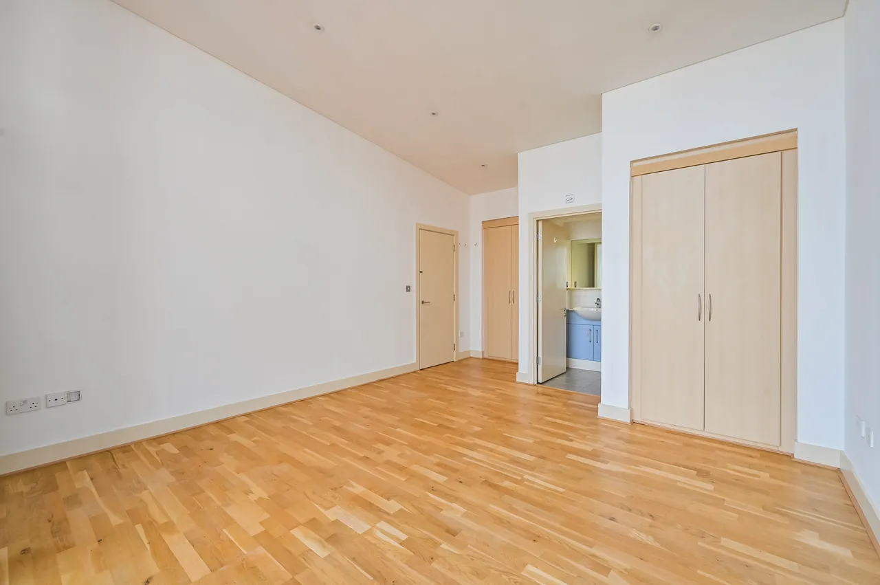 Flat 82 Galaxy Building, 5 Crews Street, London, photo 12