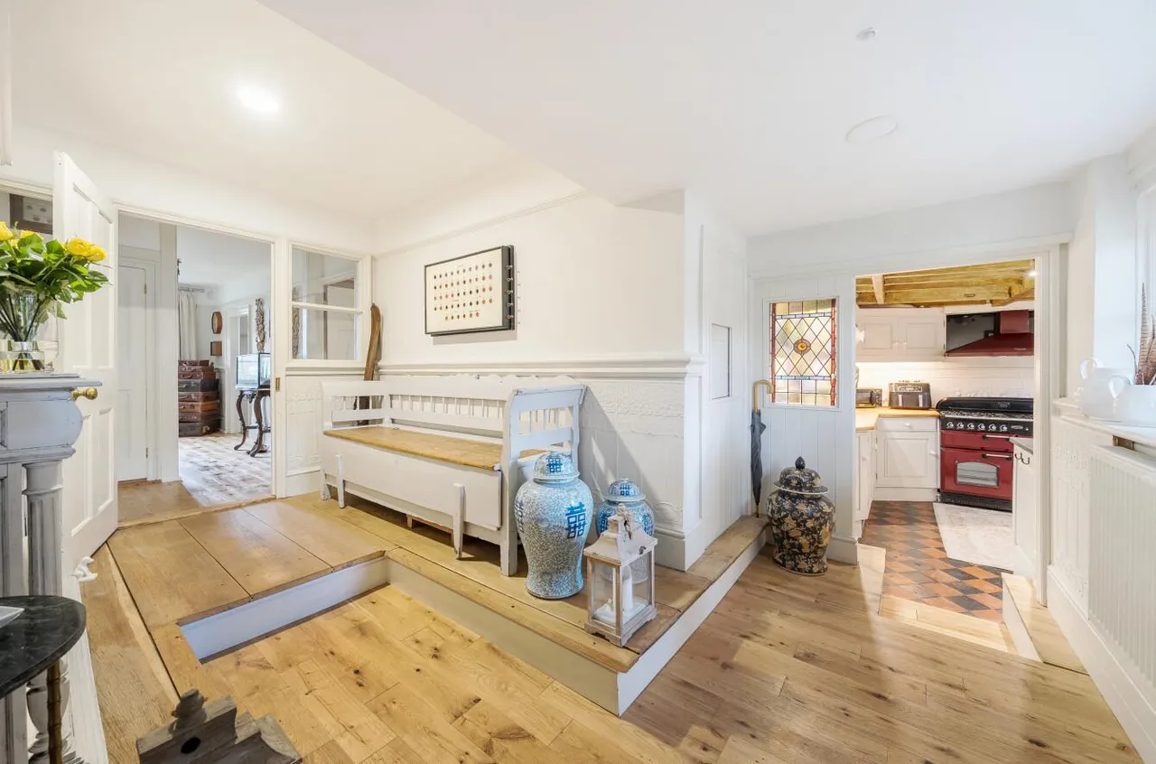 Stunning Grade II Listed Double Fronted Residence, East Farleigh, photo 7