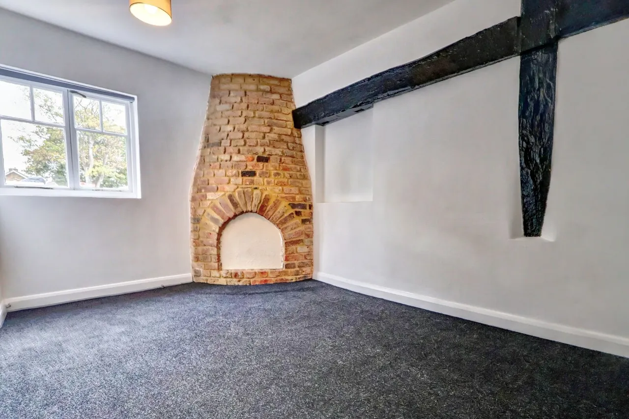 High Street, Iver, SL0, photo 12