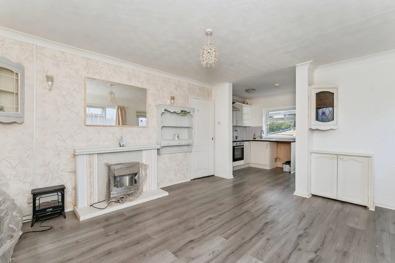 Overton Avenue, Prestatyn, LL19, photo 5