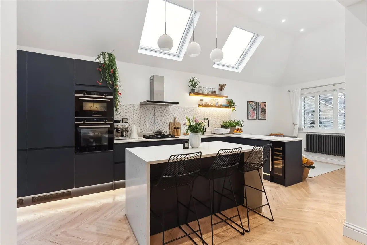 Edward Road, Hampton Hill, TW12 1LG, photo 6