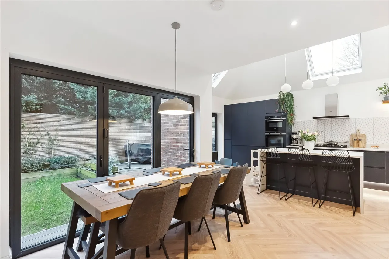 Edward Road, Hampton Hill, TW12 1LG, photo 5