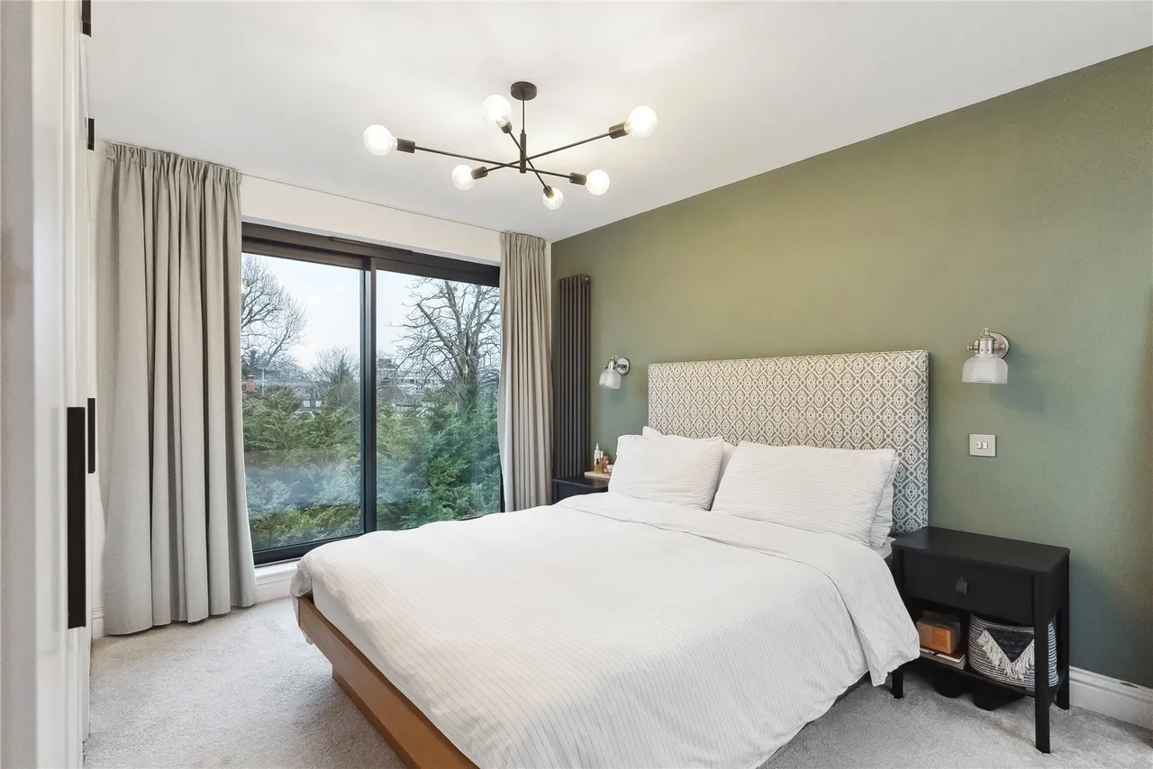 Edward Road, Hampton Hill, TW12 1LG, photo 12