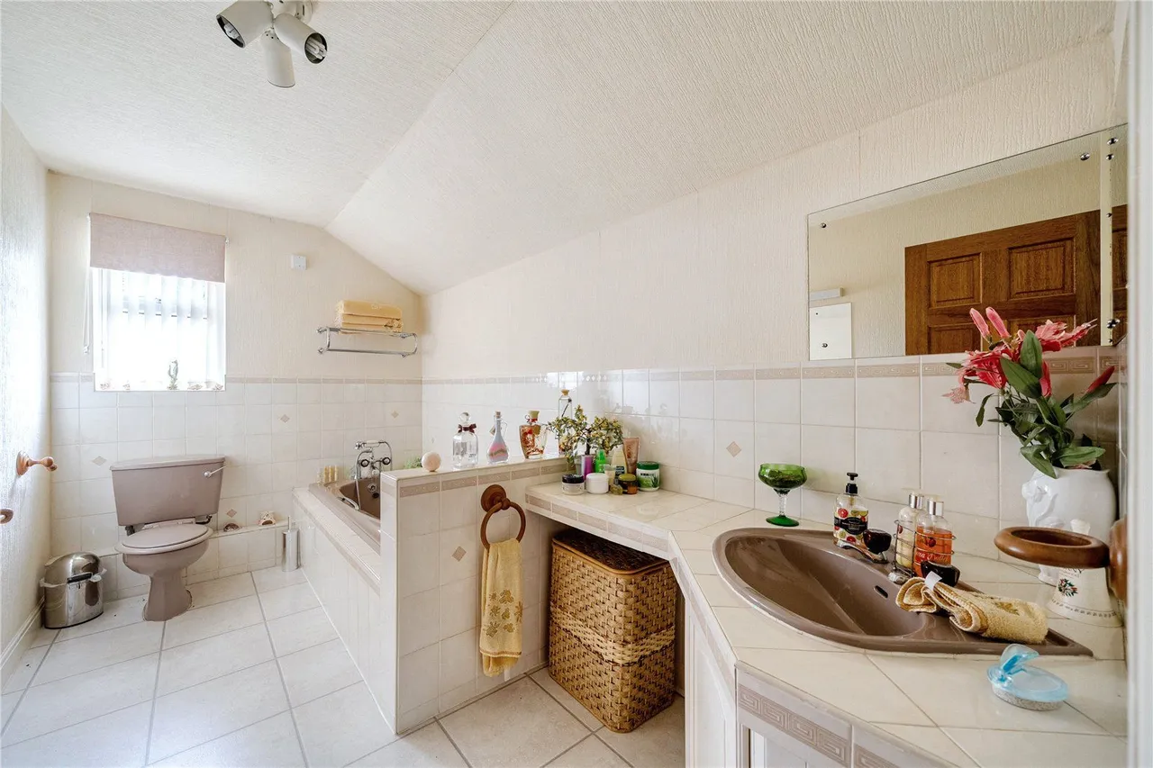 Leeds Road, Methley, LS26, photo 10