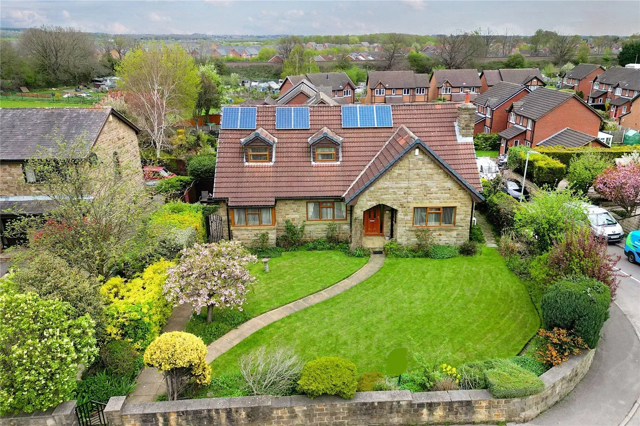 5 bed house for sale, Leeds Road, Methley, LS26