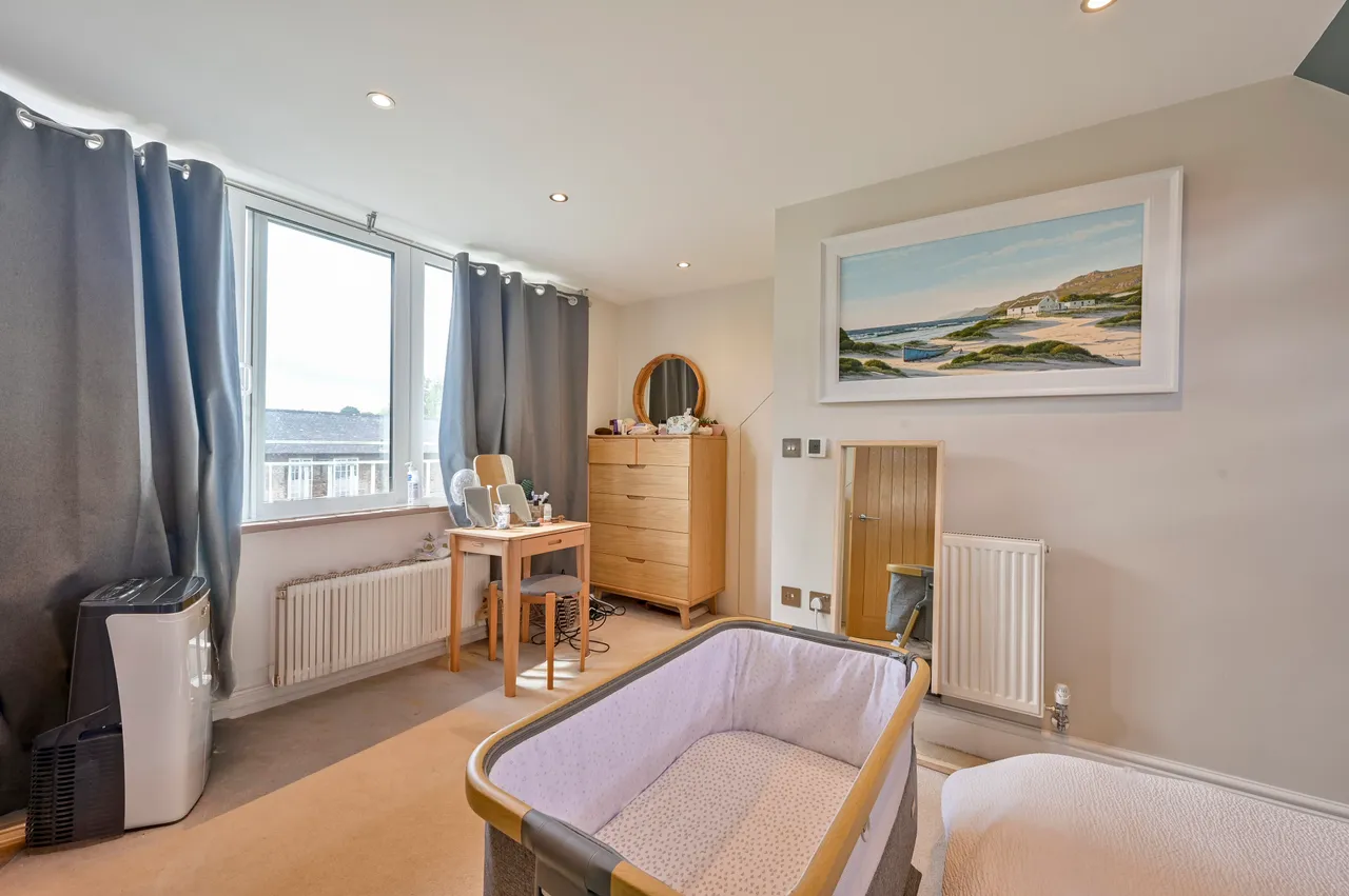 3 Swinburne Road, London, photo 8
