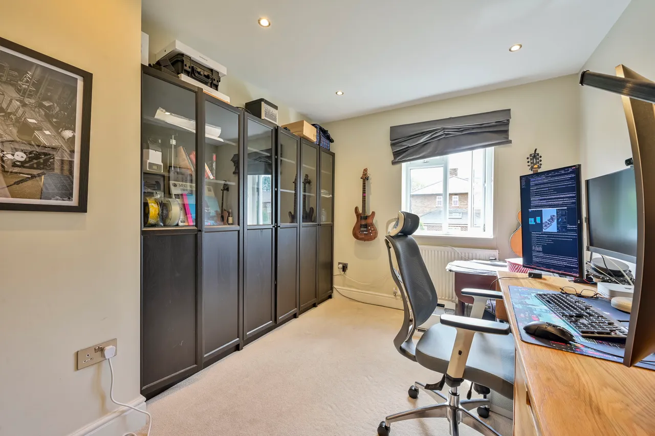 3 Swinburne Road, London, photo 9