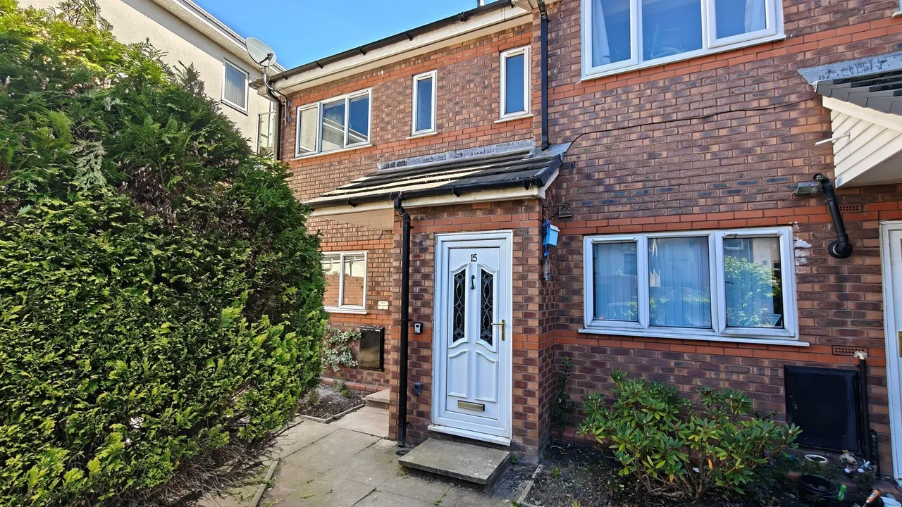 2 bed flat for sale — Seabank Road, Wallasey