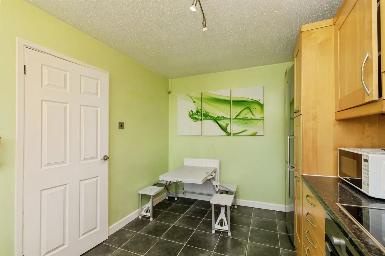 Sandringham Road, Stoke Gifford, Bristol, photo 8