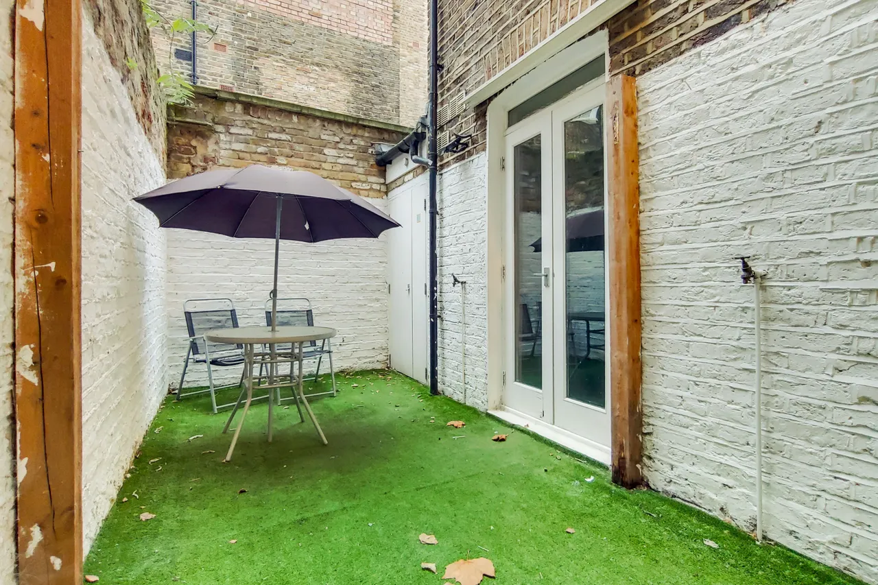 Flat 11, 26 Fairholme Road, London, photo 10