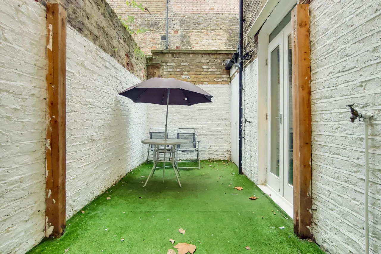 Flat 11, 26 Fairholme Road, London, photo 11