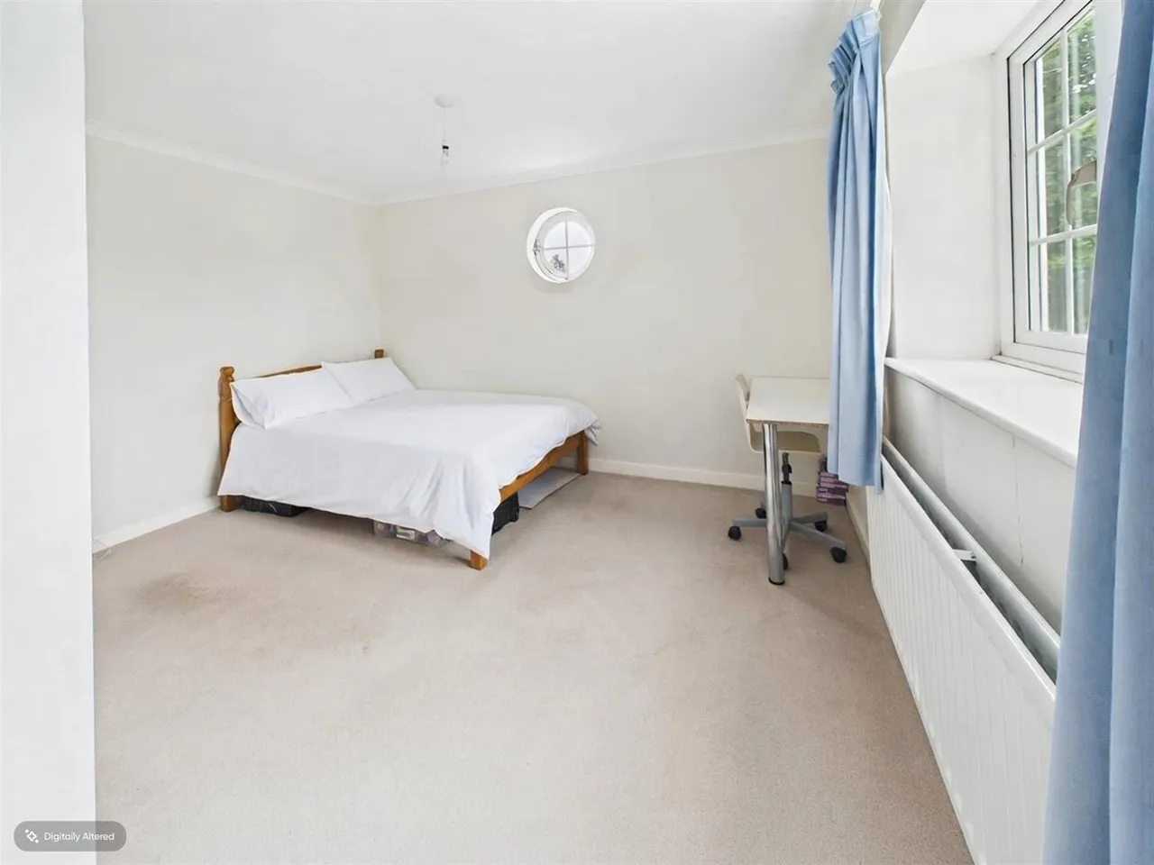 North Road, Three Bridges, RH10, photo 6