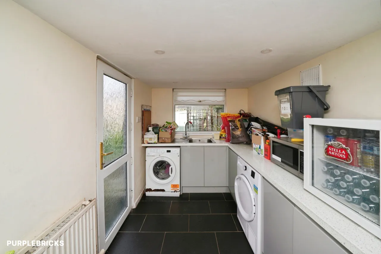 Byron Close, Prenton, CH43, photo 12
