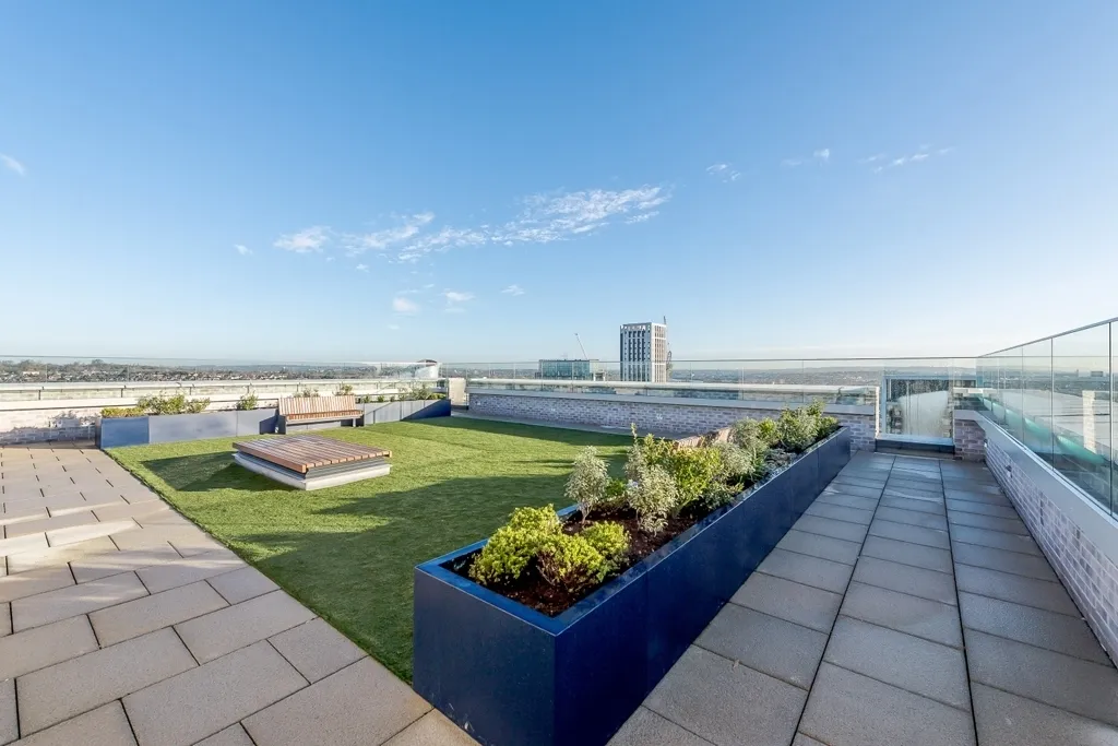 10 Elvin Gardens Wembley Park HA9, photo 9